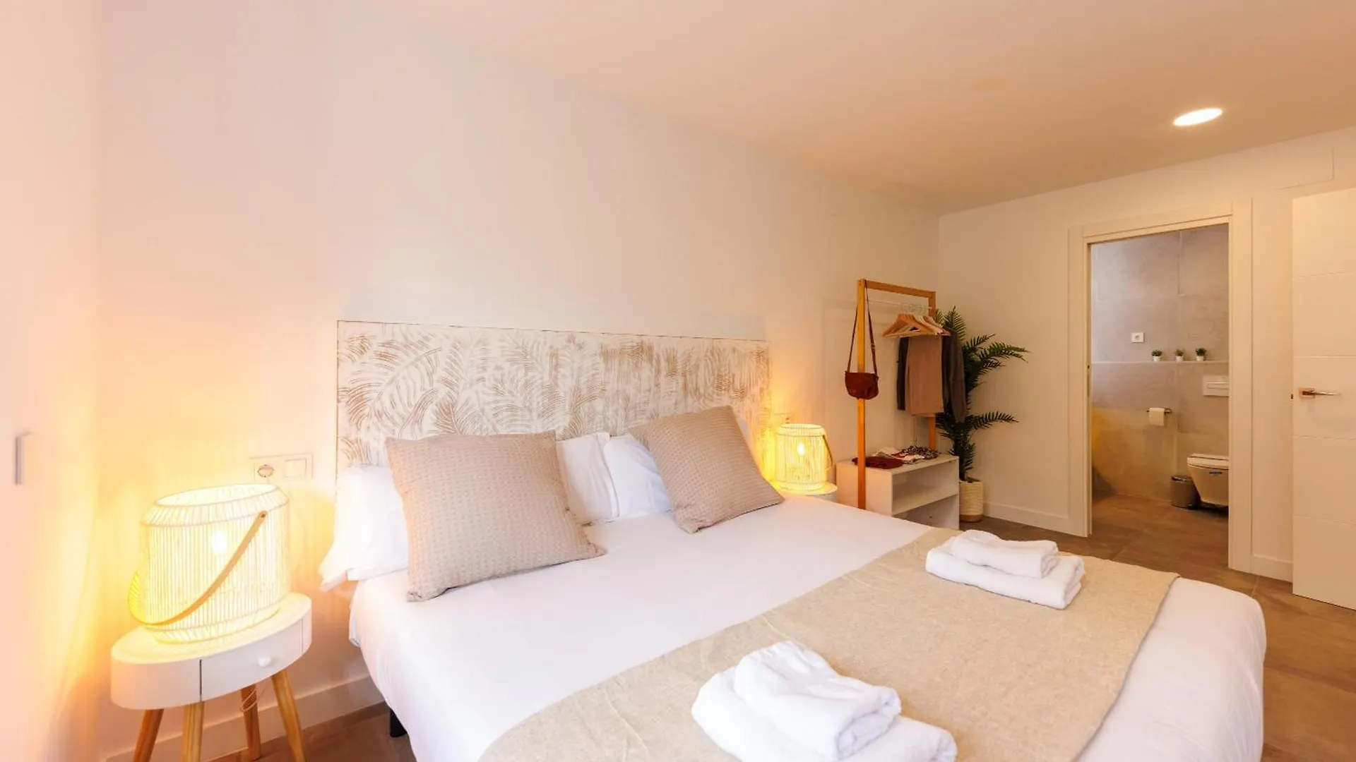 Bravissimo Turbau Entresol B, With 3 Bedrooms Girona 0*,