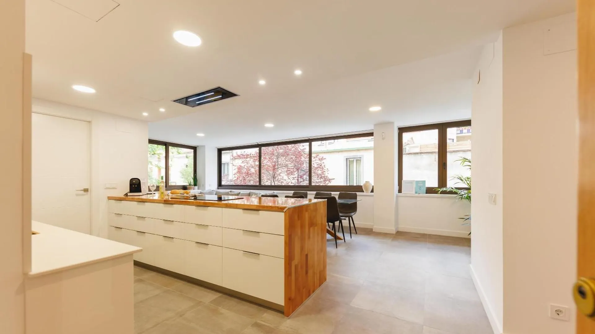 Bravissimo Turbau Entresol B, With 3 Bedrooms 赫罗纳